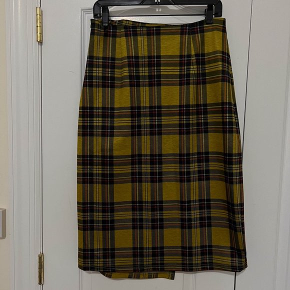 Plaid Yellow and Black Women's Skirt - Picture 3 of 8